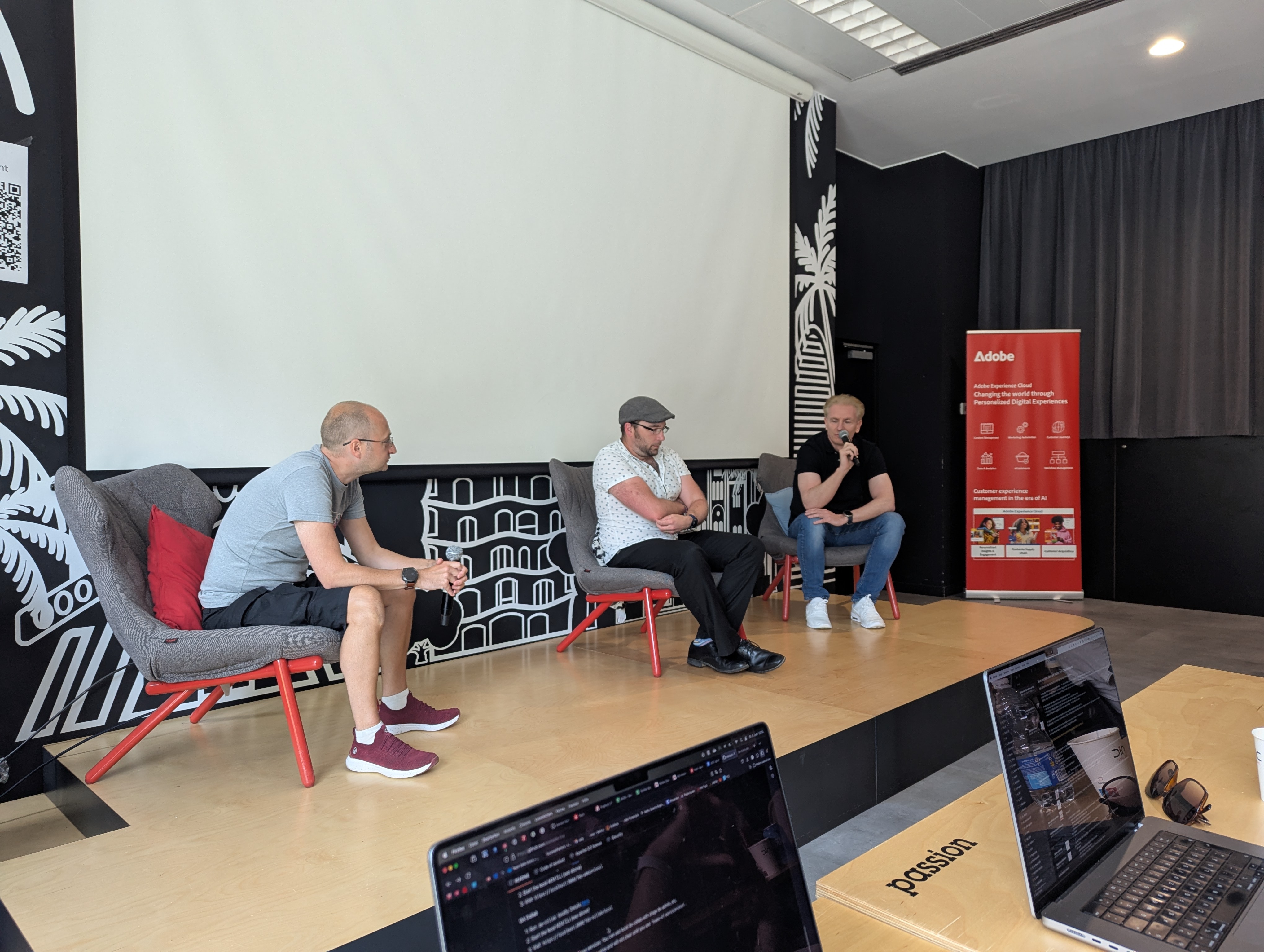 Panel Diskussion mit Teilnehmern